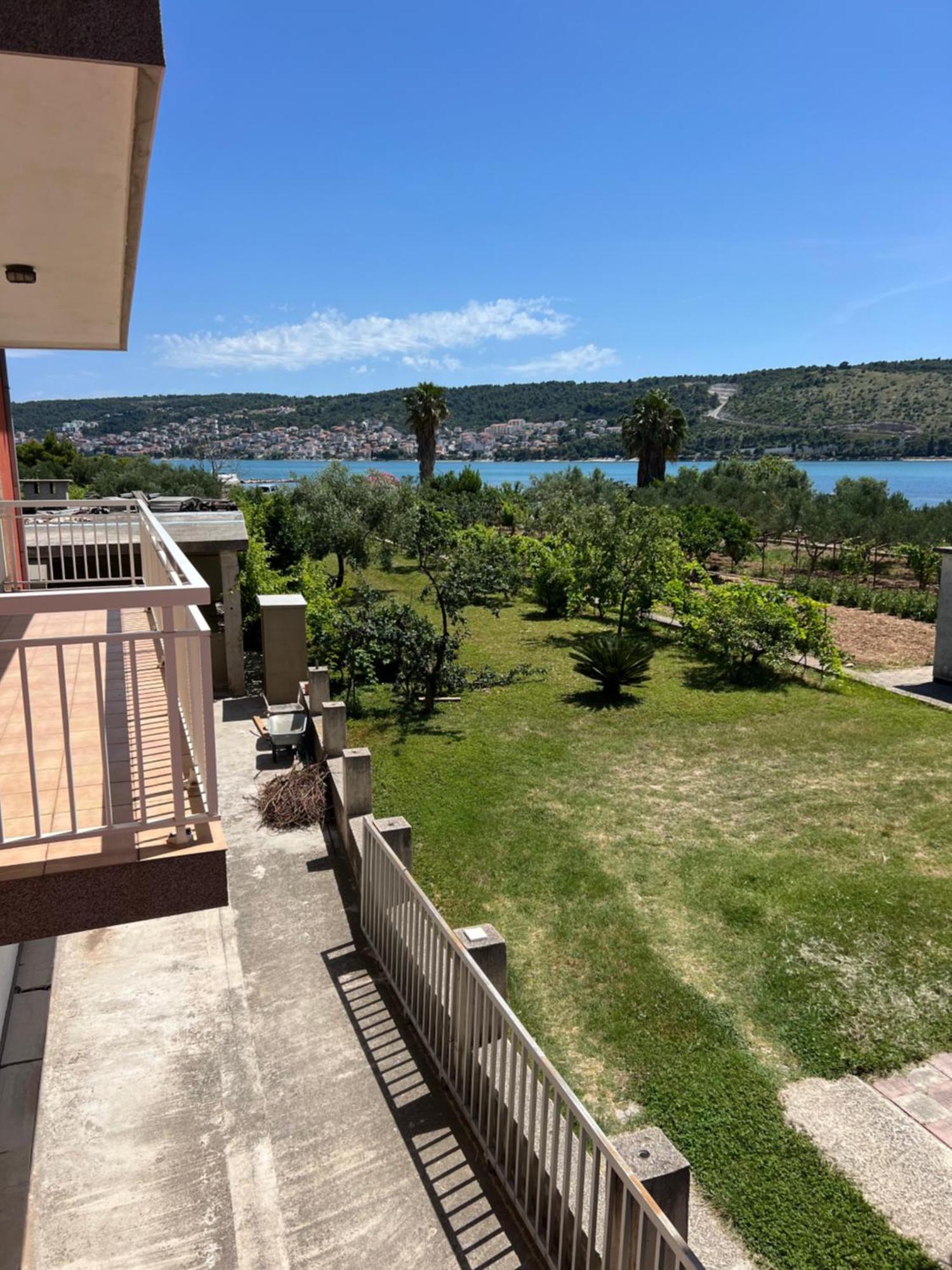 Apartments Zora Trogir Exterior photo