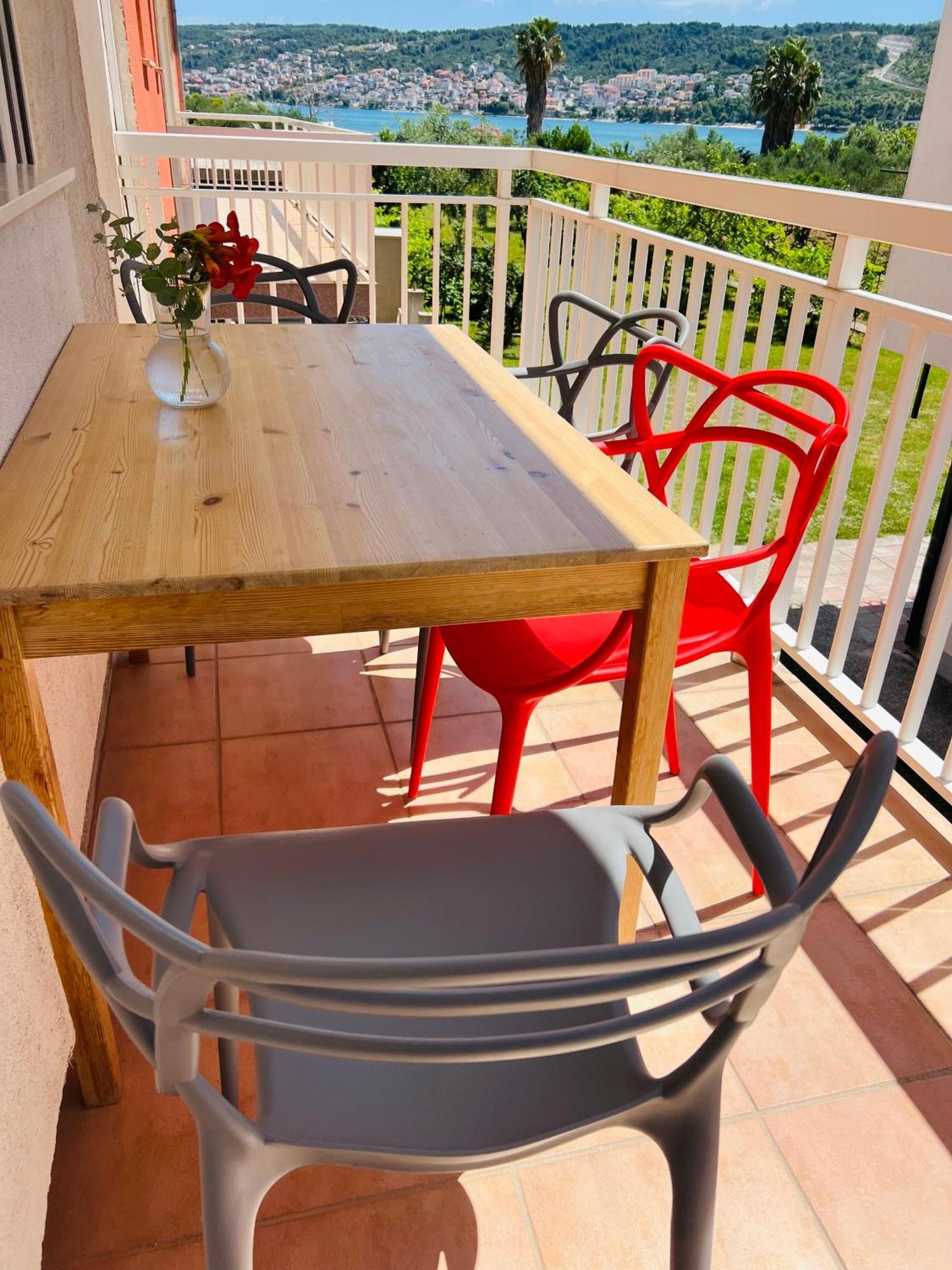 Apartments Zora Trogir Exterior photo